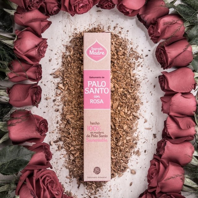 SAGRADA MADRE SAHUMERIO PALO SANTO CON ROSA